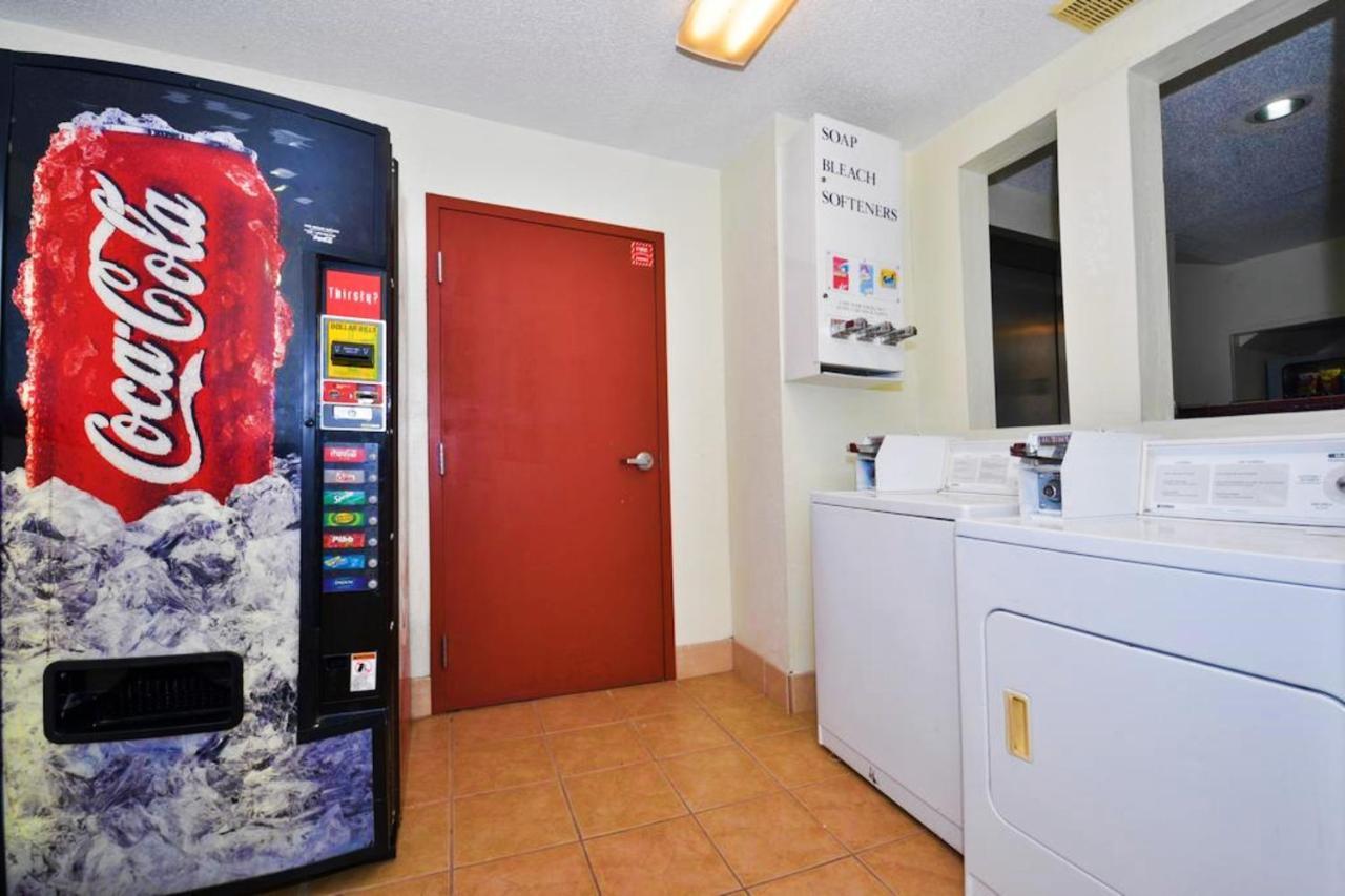 Super 8 By Wyndham Brunswick/st Simons Island Area Hotel Brunswick